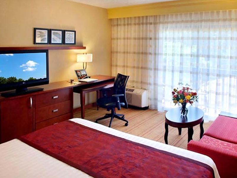 Courtyard By Marriott Rye Hotel Room photo